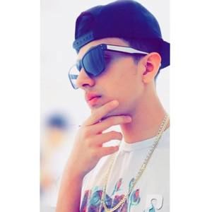 Meet your Posher, Omar